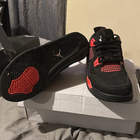 Kids sneakers - Picture 2 of 3